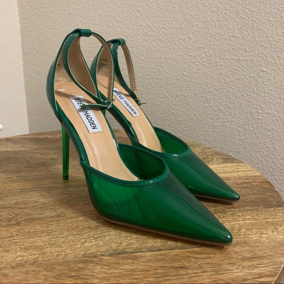 STEVE MADDEN LUCITE STILETTOS - Picture 4 of 5